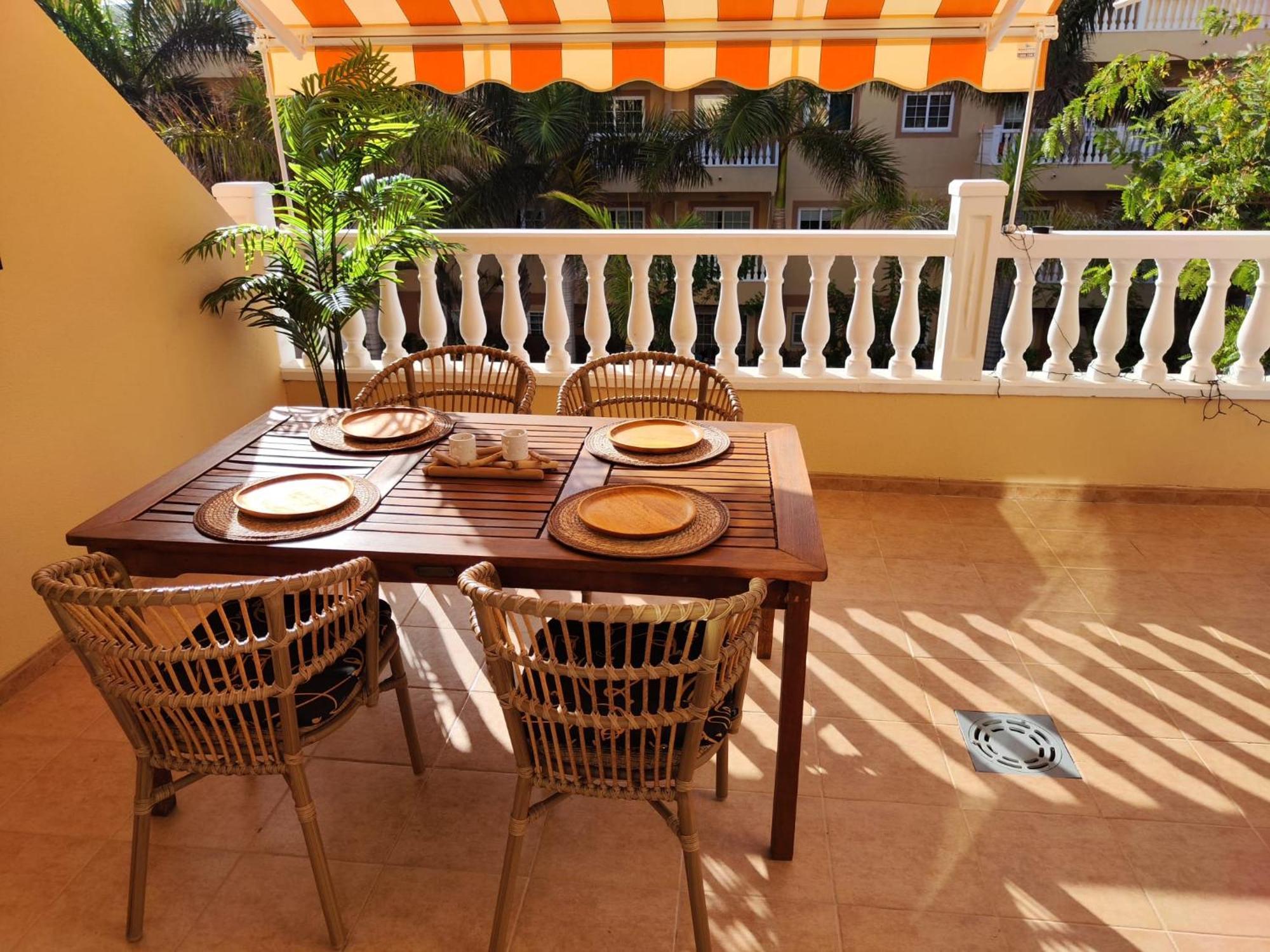 Appartamento Lovely Primavera Palm Mar Esterno foto